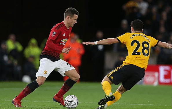 但本菲卡在 但本菲卡在